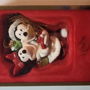 NWT 2004 Lenox Mickey and Minnie First Christmas Together